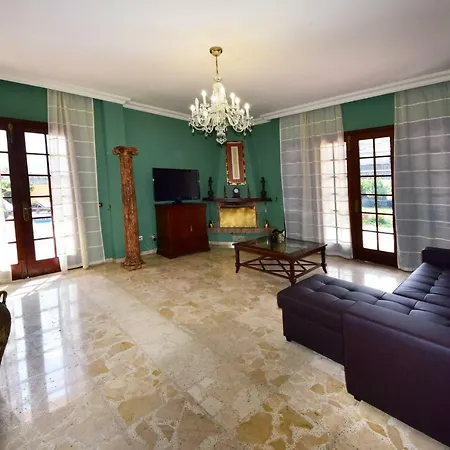 Prázdninový dům Alina - Con Piscina Privada *