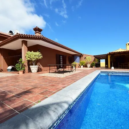 Prázdninový dům Alina - Con Piscina Privada