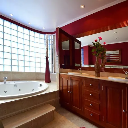 Alina - Con Piscina Privada Дом отдыха *