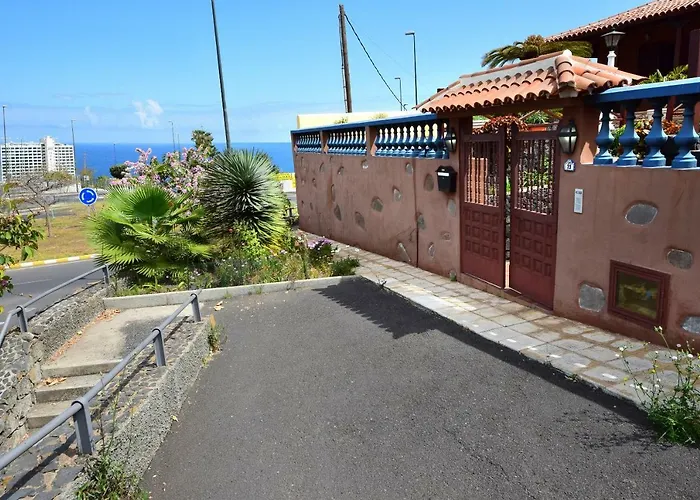 Semesterbostad Alina - Con Piscina Privada Puerto de la Cruz (Tenerife)