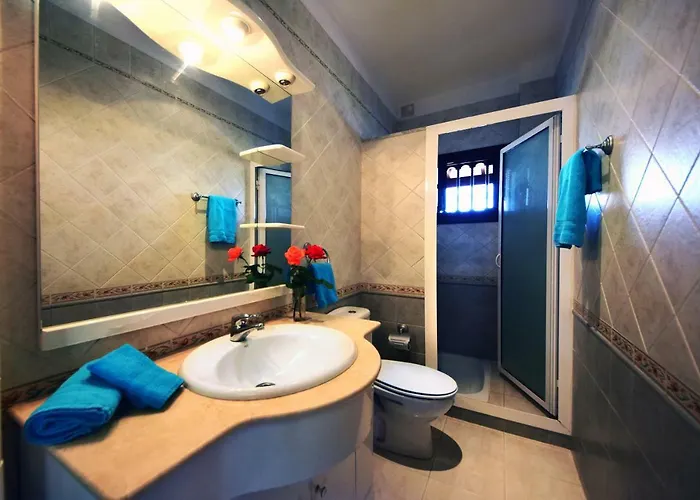 Alina - Con Piscina Privada